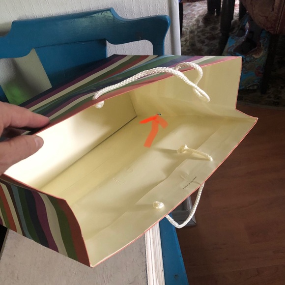 Large COACH Gift Bag - Picture 8 of 12